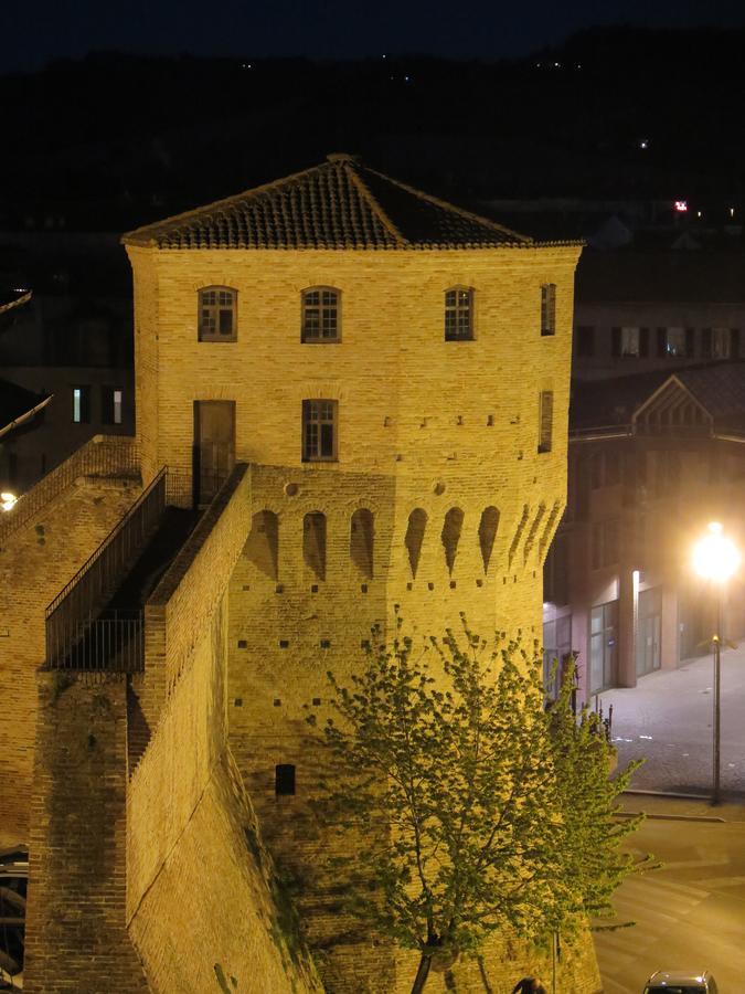 Bed and Breakfast Il Torrione Ези Экстерьер фото