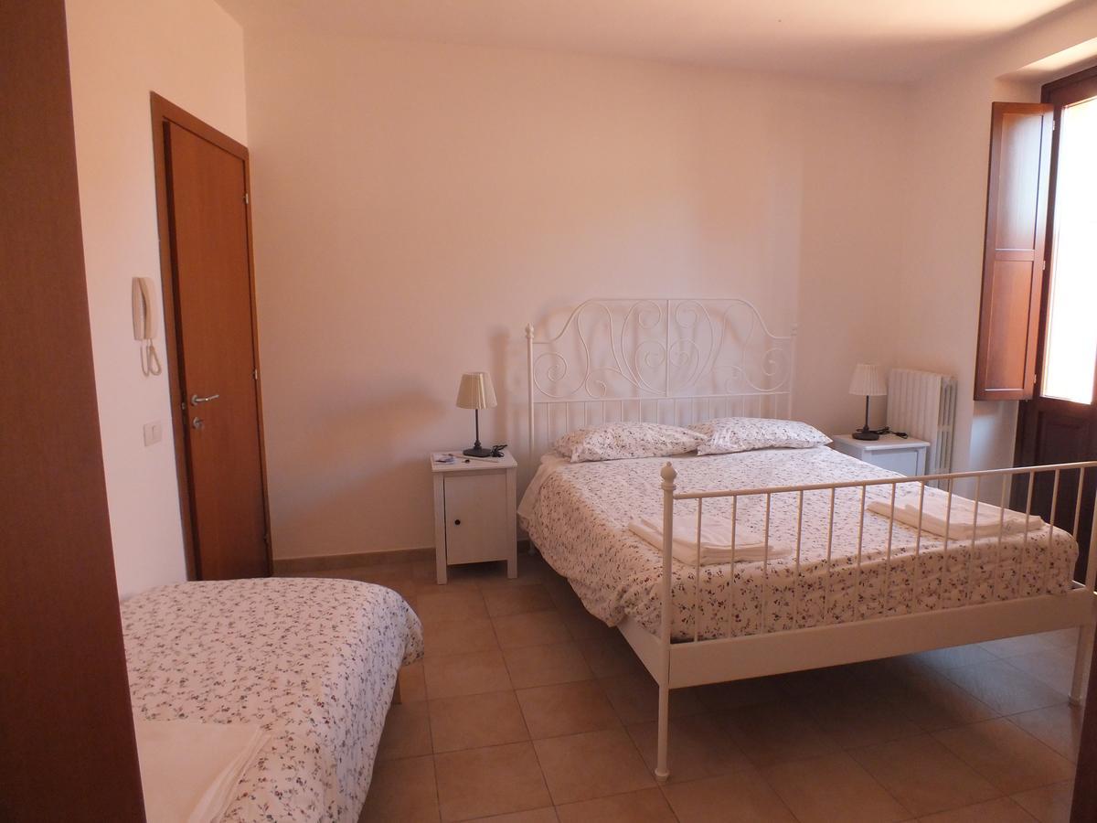 Bed and Breakfast Il Torrione Ези Экстерьер фото
