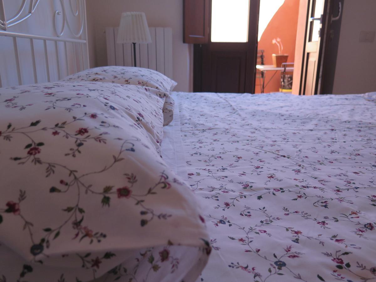 Bed and Breakfast Il Torrione Ези Экстерьер фото